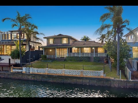 18 Admiralty Drive,  Paradise Waters