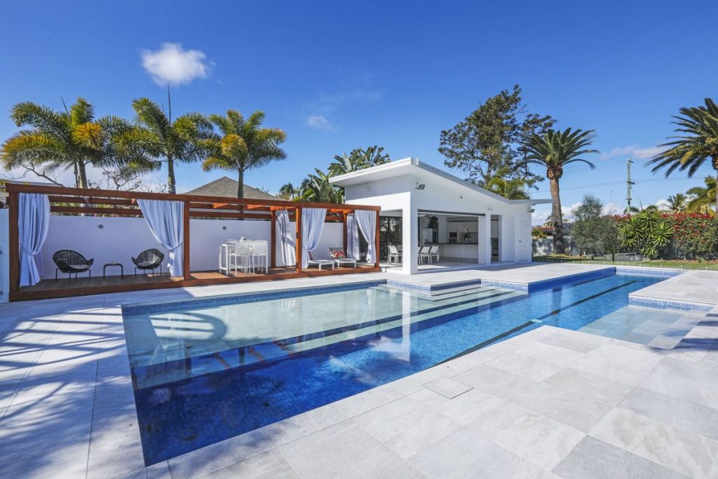 Poolside Paradise – Our Favourite Gold Coast Swimming Pools | Kollosche